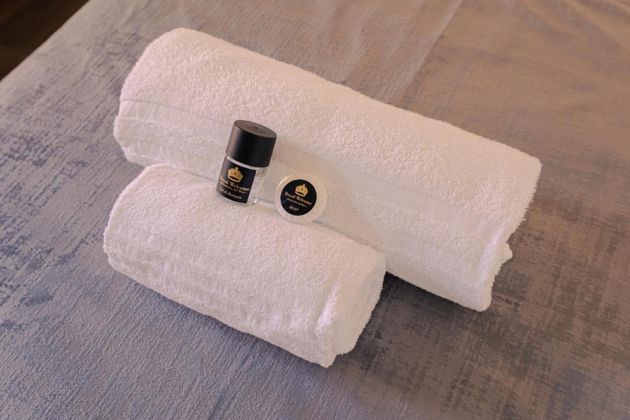 Verona Centre Suite - Royal Welcome Экстерьер фото