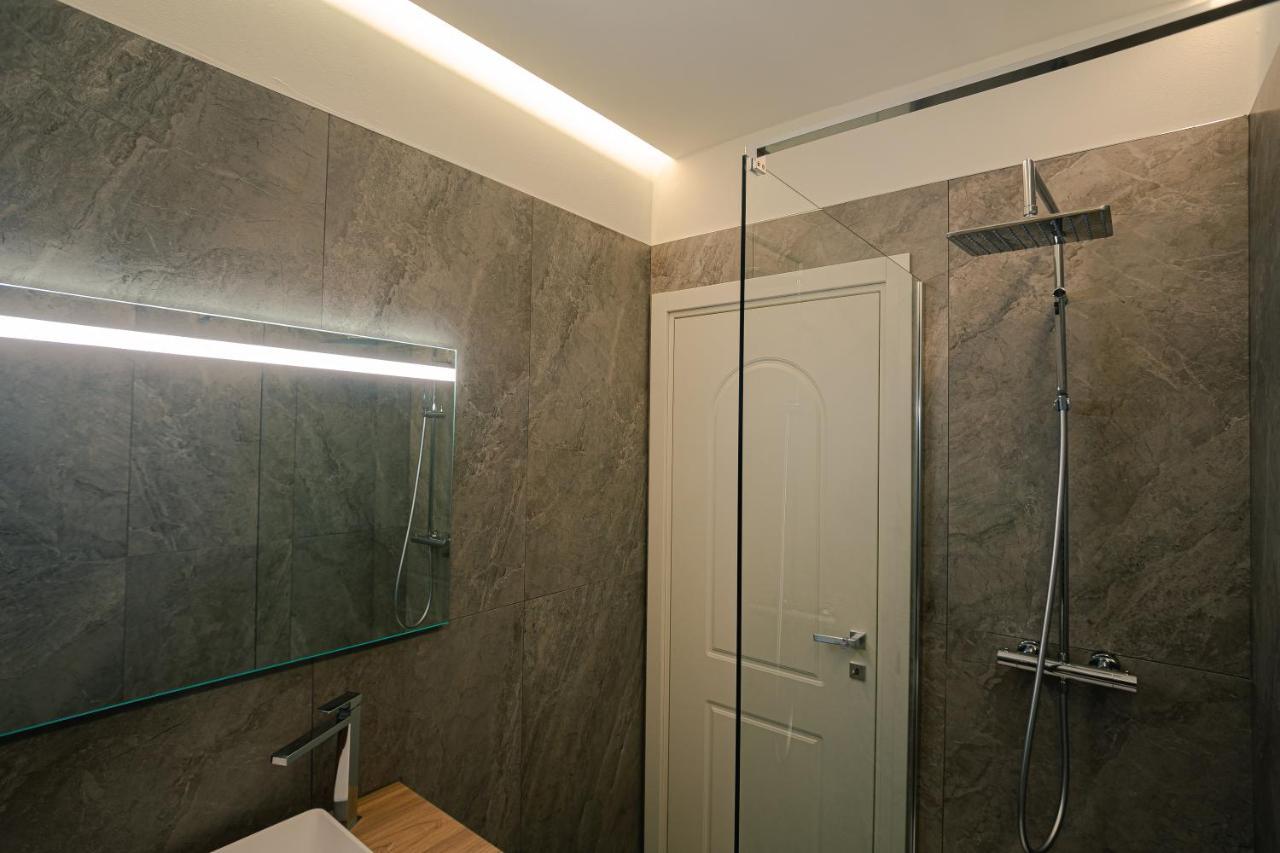 Verona Centre Suite - Royal Welcome Экстерьер фото